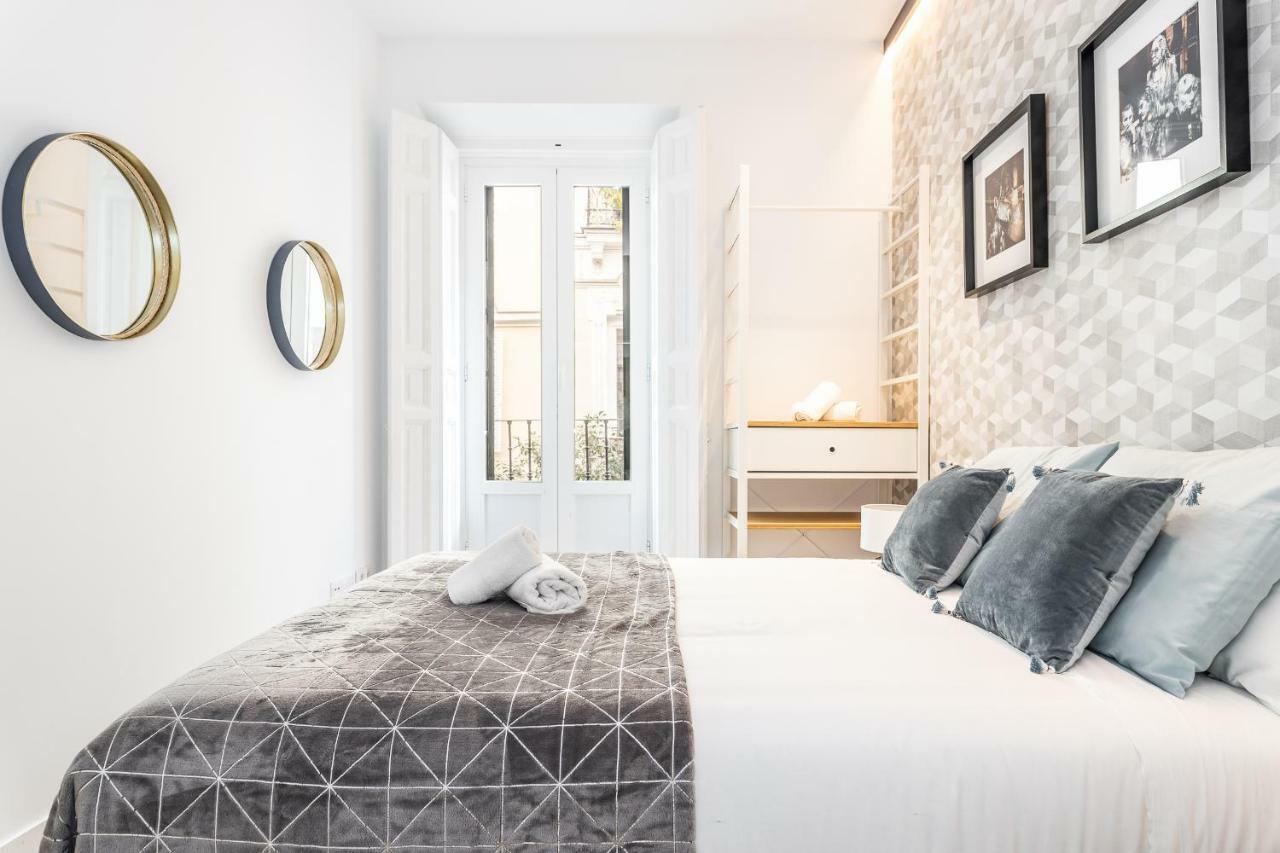Waou Gran Via Es Mia - Corta Duracion Apartment Madrid Exterior photo