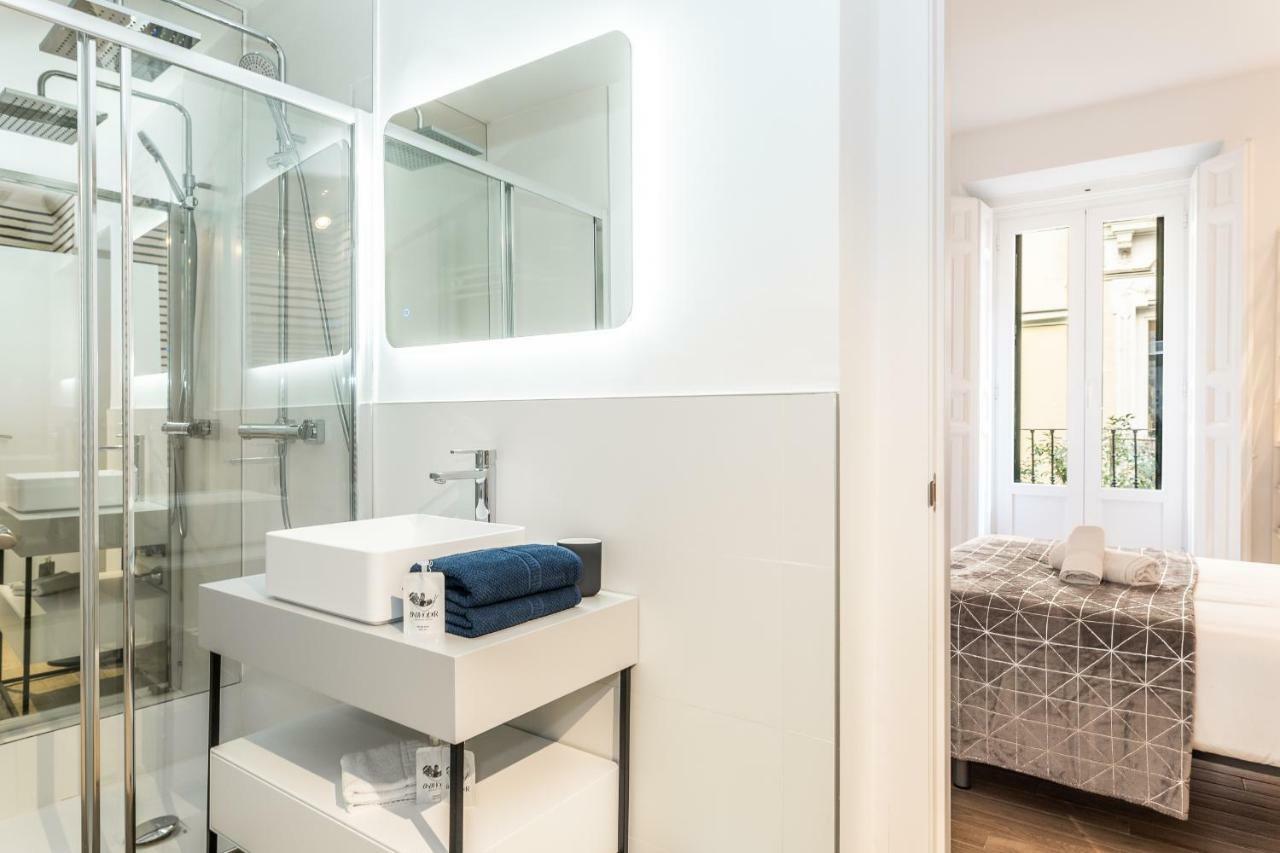 Waou Gran Via Es Mia - Corta Duracion Apartment Madrid Exterior photo