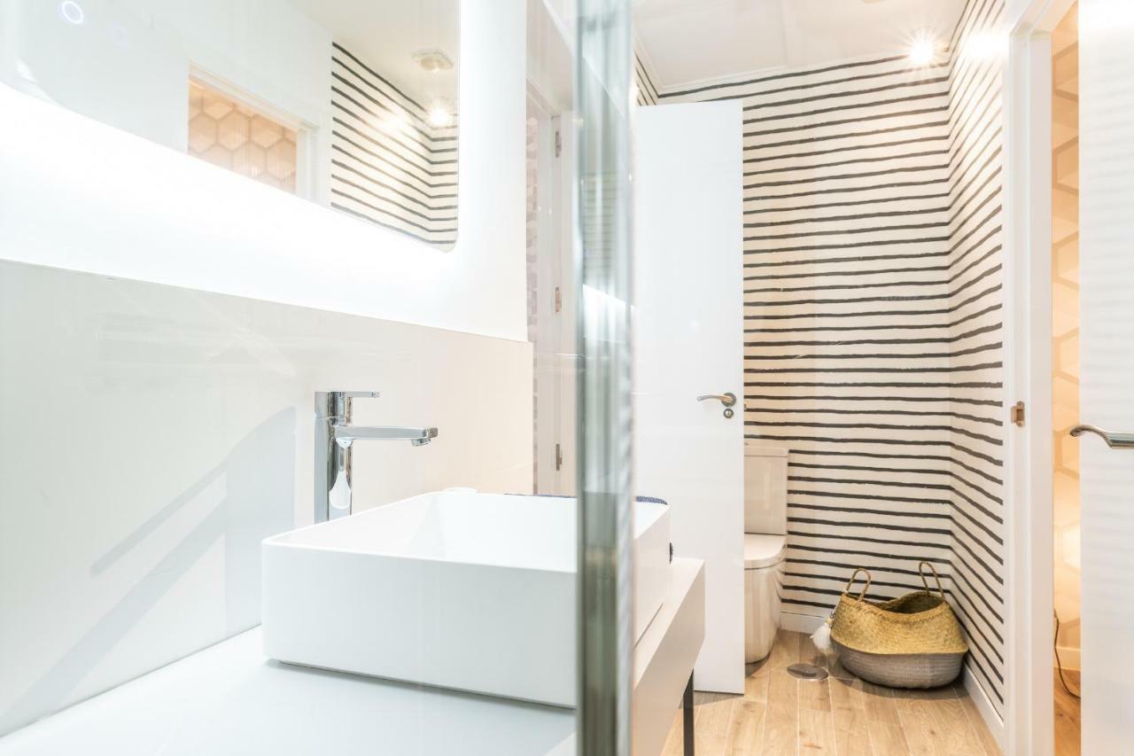 Waou Gran Via Es Mia - Corta Duracion Apartment Madrid Exterior photo