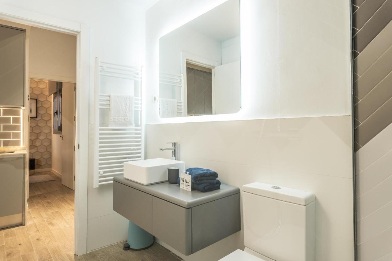 Waou Gran Via Es Mia - Corta Duracion Apartment Madrid Exterior photo